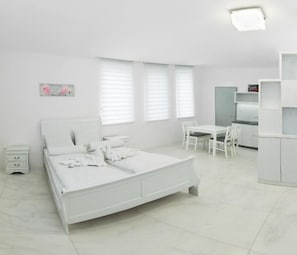 1 bedroom, hypo-allergenic bedding, soundproofing, iron/ironing board