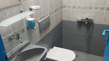 Regadera, regadera tipo lluvia, amenidades de baño gratuitas