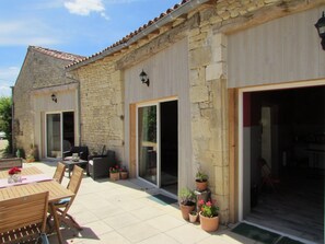 Décoration personnalisée, ameublement personnalisé, draps fournis