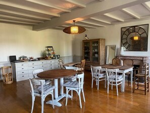 Desayuno buffet incluido todos los días 