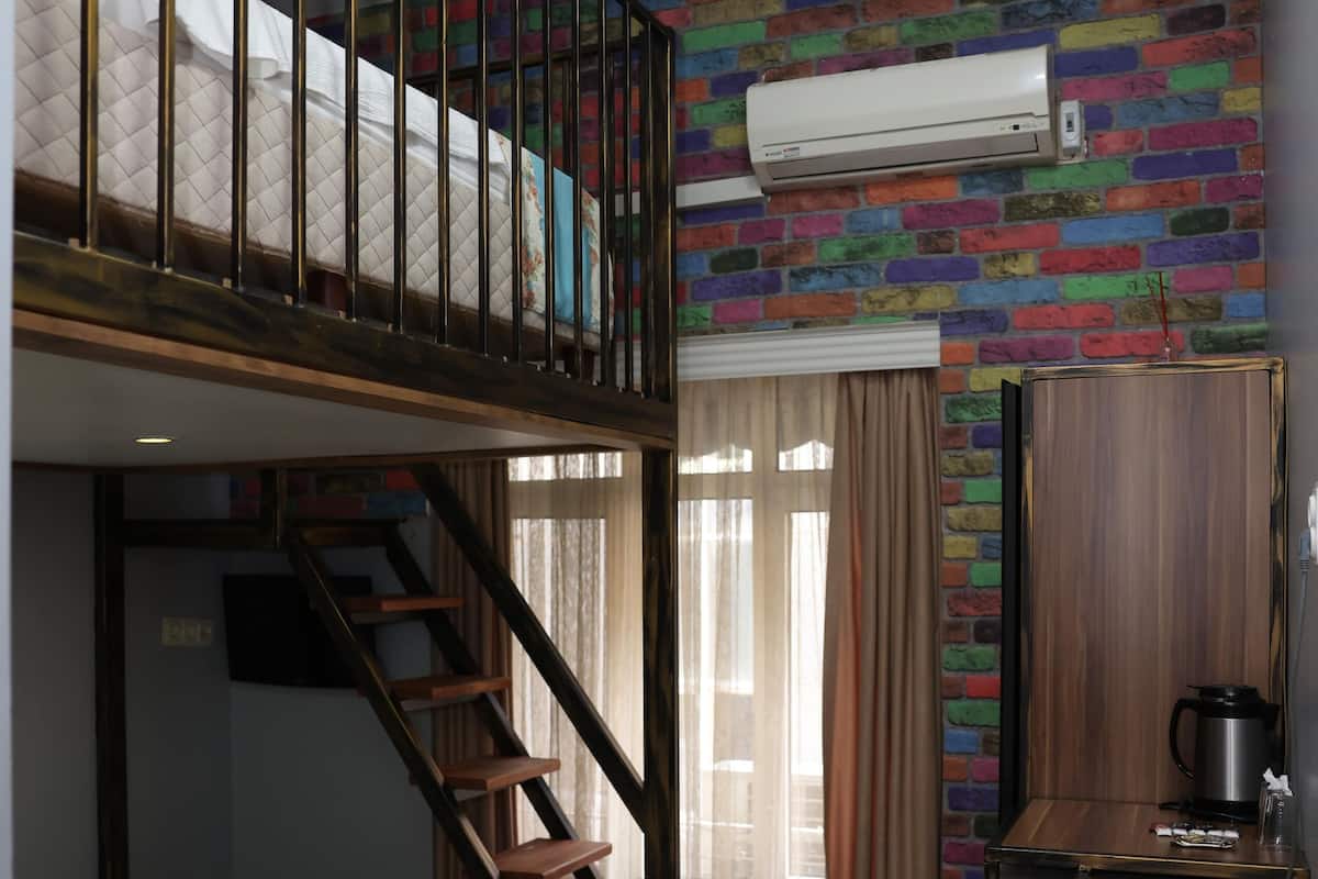 Mini-bar avec articles gratuits, Wi-Fi gratuit, draps fournis