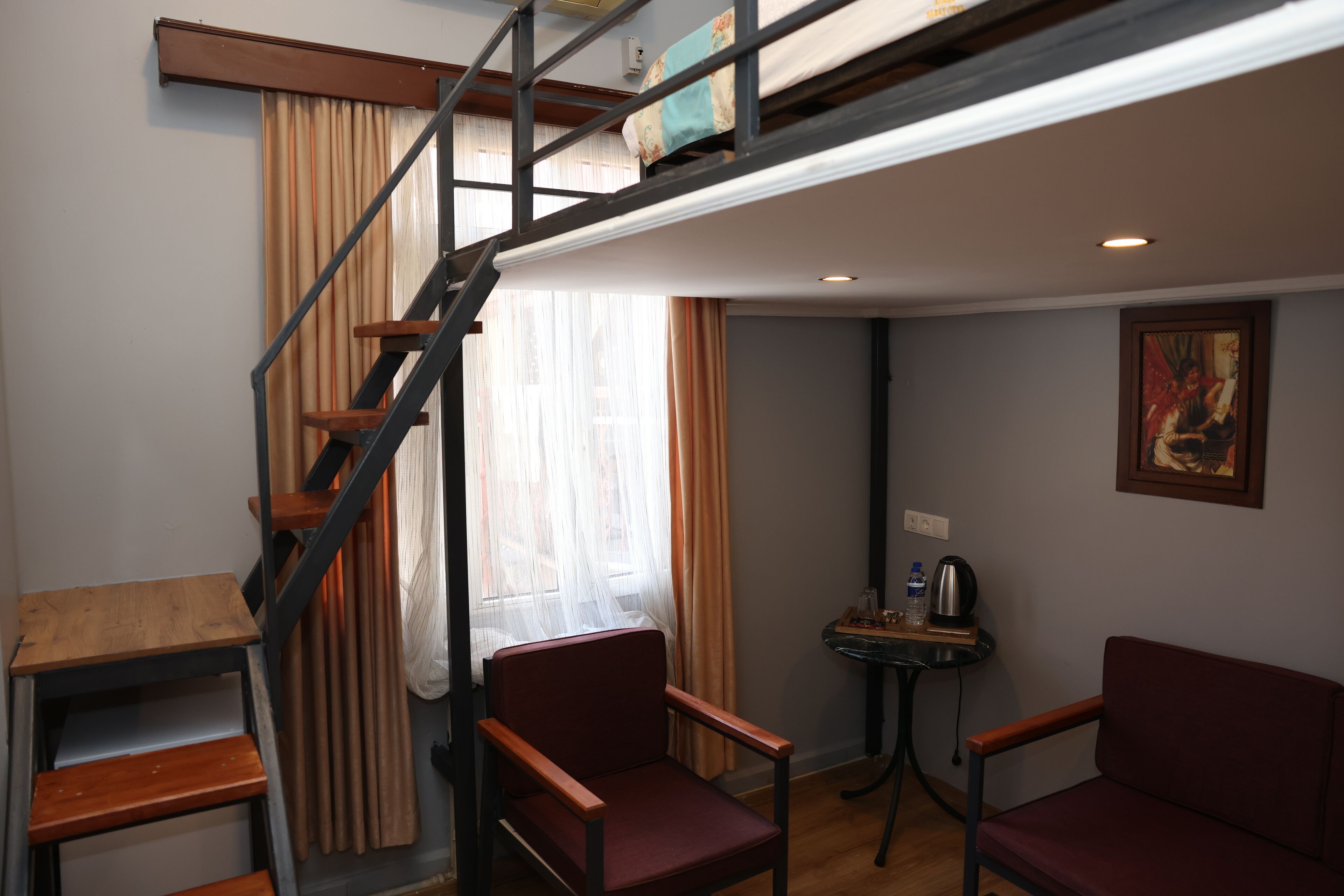 deluxe double room | 1 bedroom, free minibar items, free wifi, bed sheets