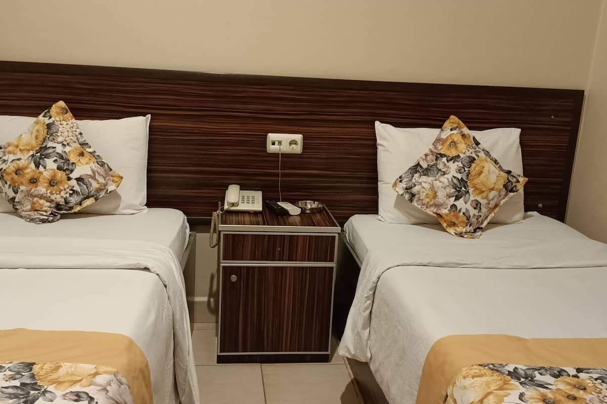 1 bedroom, free minibar items, free wifi, bed sheets