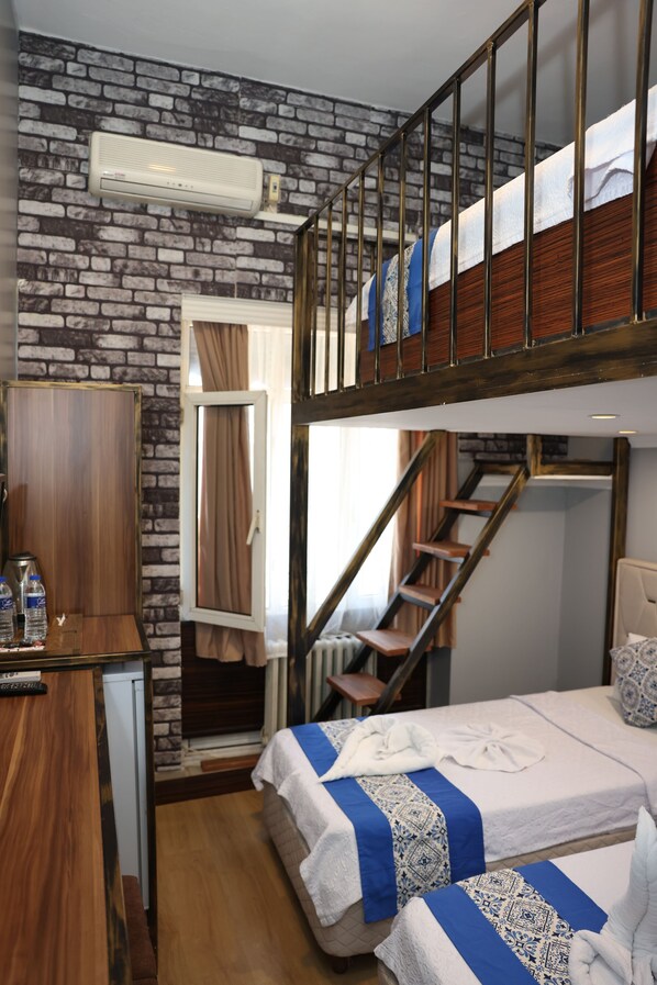 Deluxe Triple Room | Free minibar items, free WiFi, bed sheets - DÜNYA OTEL ADANA (Adana)