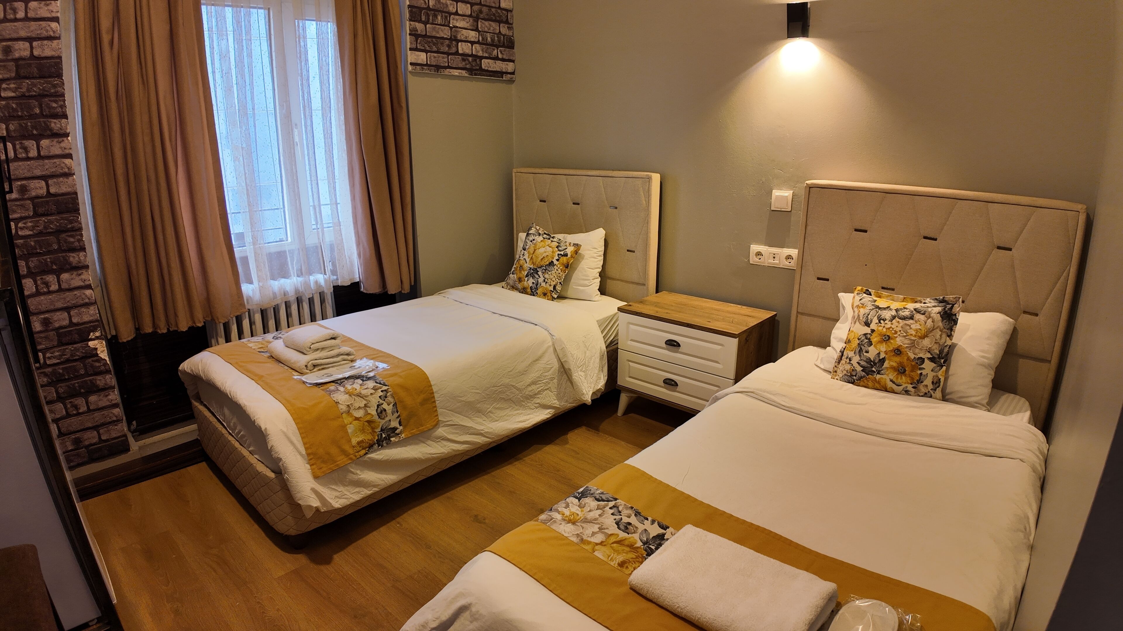 Mini-bar avec articles gratuits, Wi-Fi gratuit, draps fournis