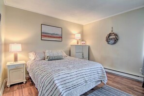 2 Schlafzimmer, Schreibtisch, Reisekinderbett, WLAN