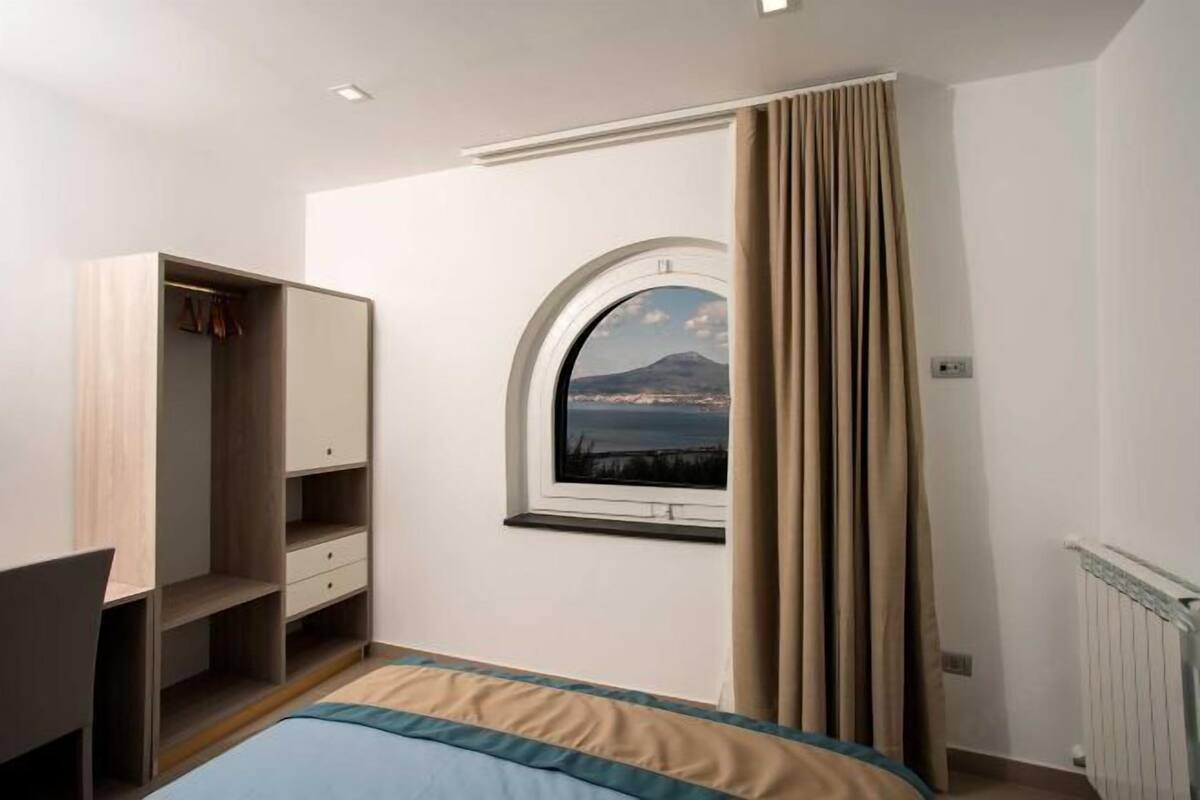 Coffres-forts dans les chambres, bureau, Wi-Fi gratuit