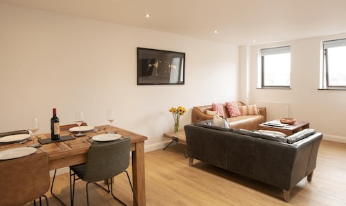WS Flat 3 in Swindon