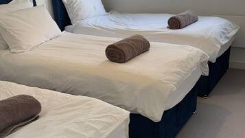 Apartment | 2 bedrooms, WiFi