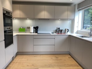 2 bedrooms - CH Apt 3 2bed in Bath (Bath)