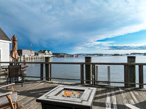 The Isaac Evans - Inn on the Harbor