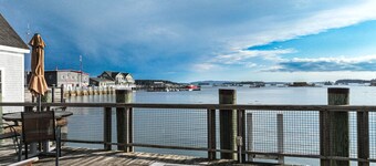 The Isaac Evans - Inn on the Harbor