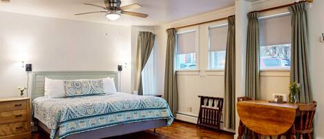 1 chambre, fer et planche à repasser, Wi-Fi, draps fournis