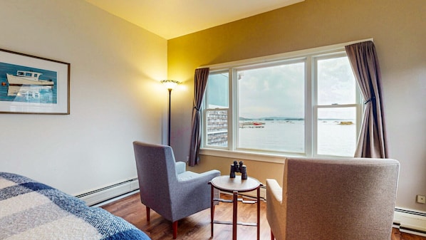 Fer et planche à repasser, Wi-Fi, draps fournis