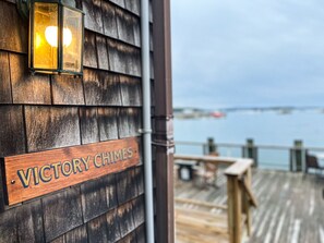 Property grounds - The Victory Chimes - Inn on the Harbor (Stonington)