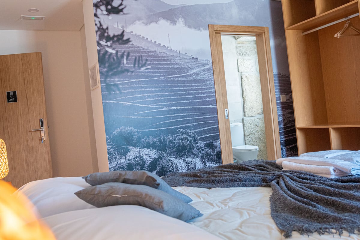Standard Double or Twin Room | Individually decorated, desk, laptop workspace, free WiFi