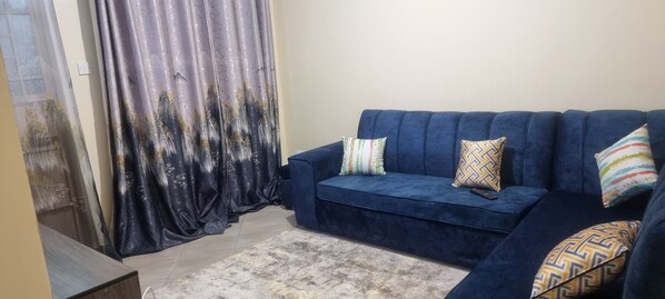 Apartment | Living room - Immaculate Furnished 1-bed Apartment in Nairobi (Nairobi)