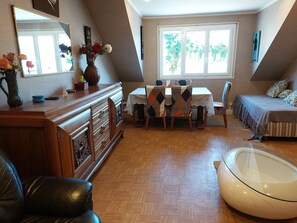 Interior - SEASONAL RENTALS (vacations, weekends or short stays...) (Bugeat)