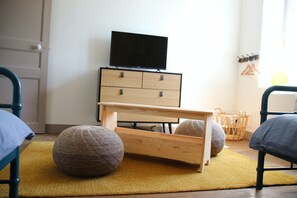 Interior - Le Vieil Home, at the foot of the medieval city (domfront en poiraie)