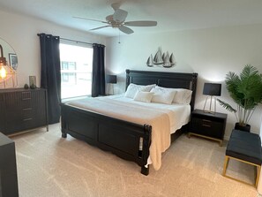 3 bedrooms, iron/ironing board, free WiFi, bed sheets - Charming 3 bdrm 2 bath Home Comes Complete w/2 4-Seater Golf Carts & WiFi! (The Villages)