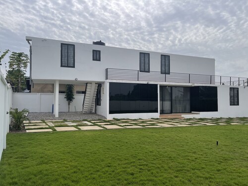 Two apartment condos a 25sqm rooftop space & 300sqm garden for any kind of event