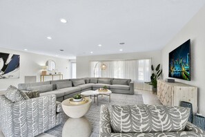 TV - 6341 Managed By Brampton Park (Fort Lauderdale)