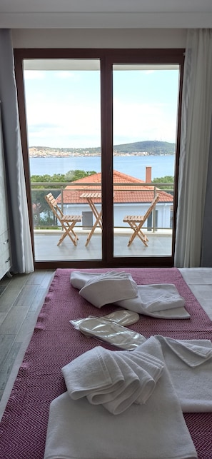 Balcony - Cunda Pasa Otel (Ayvalik)
