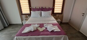 Deluxe Double Room, 1 Bedroom, Sea View | Free WiFi - Cunda Pasa Otel (Ayvalik)
