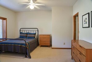 Unclassified image, 2 of 32, button - Sierra #2 3BR/3BA Condo in Chetola Resort, Downtow (Blowing Rock)