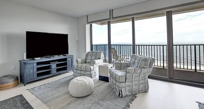 Beautiful Views in the 2 bedroom Penthouse Condo in Sea Colony East! Ocean View, Private Beach, Wifi, Fitness Center, Pools!