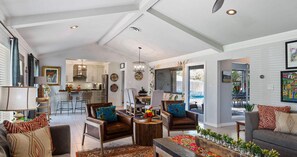 تلفزيون ذكي، مكتب