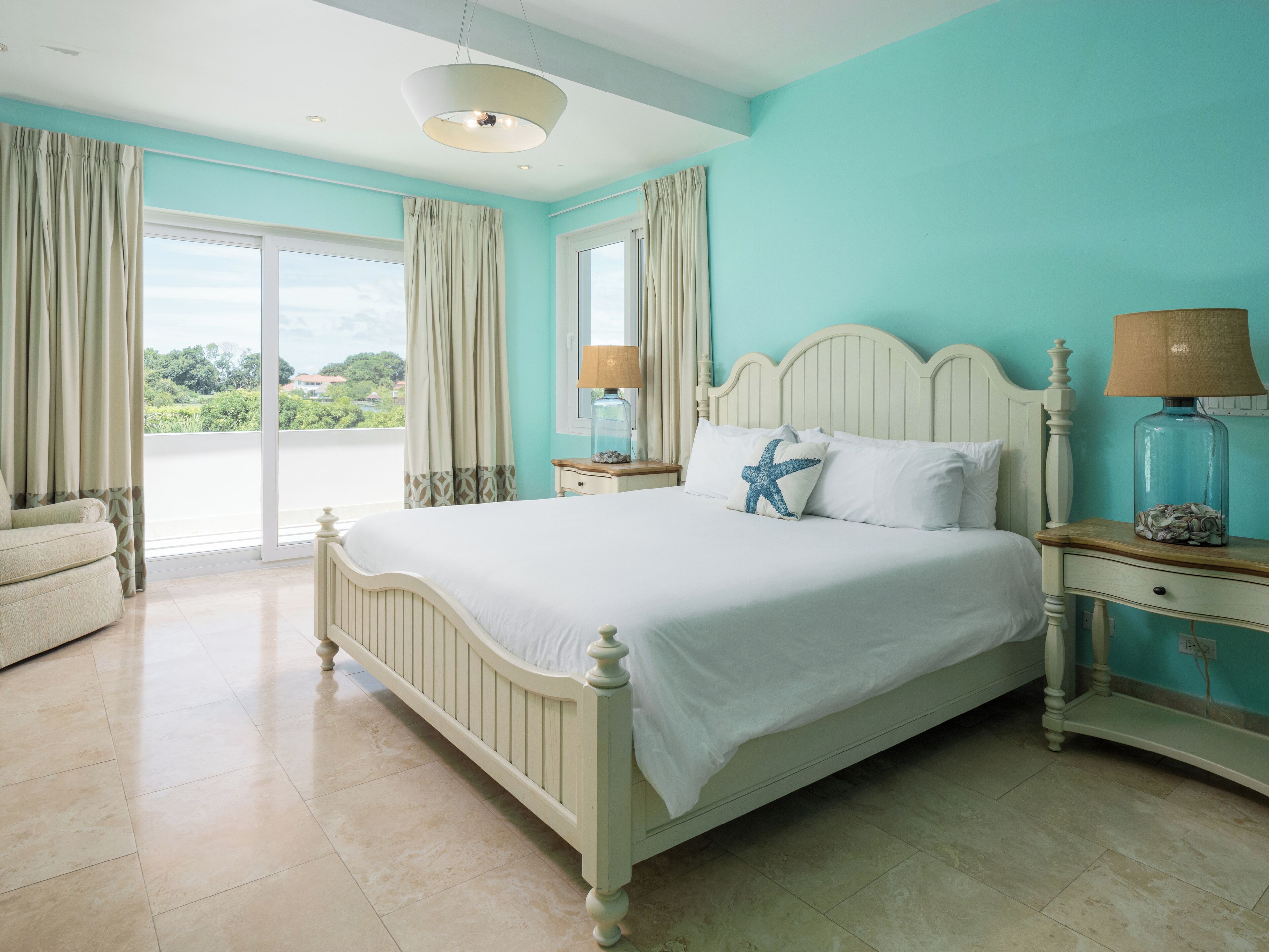 4 chambres, fer et planche à repasser, Wi-Fi, draps fournis