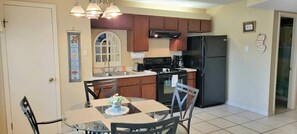 Condo, 1 Bedroom | Private kitchen