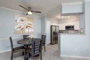 Condo, 2 Bedrooms | Dining - Villa Escape 2 Bedroom Condo by Redawning (Scottsdale)