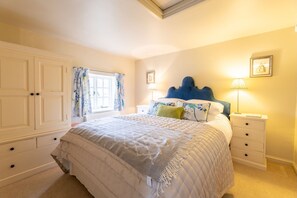 2 bedrooms