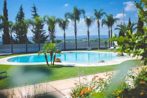 Outdoor pool - Flora apartment, in Casale Santuzza, with swimming pool (SIRACUSA)