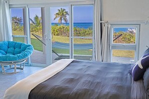 6 bedrooms, desk, free WiFi, bed sheets - Newly Remodeled Beachfront Estate w/Pool, Hot Tub, Views, Walk to Rest./Bar (N Palmetto Point)