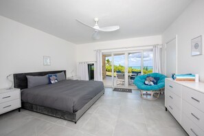 6 bedrooms, desk, free WiFi, bed sheets