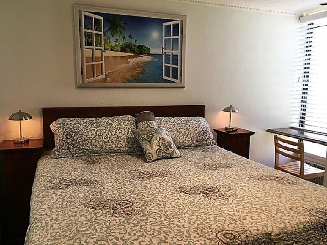 2 bedrooms, iron/ironing board, travel crib, free WiFi