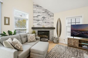 Flat-screen TV, fireplace