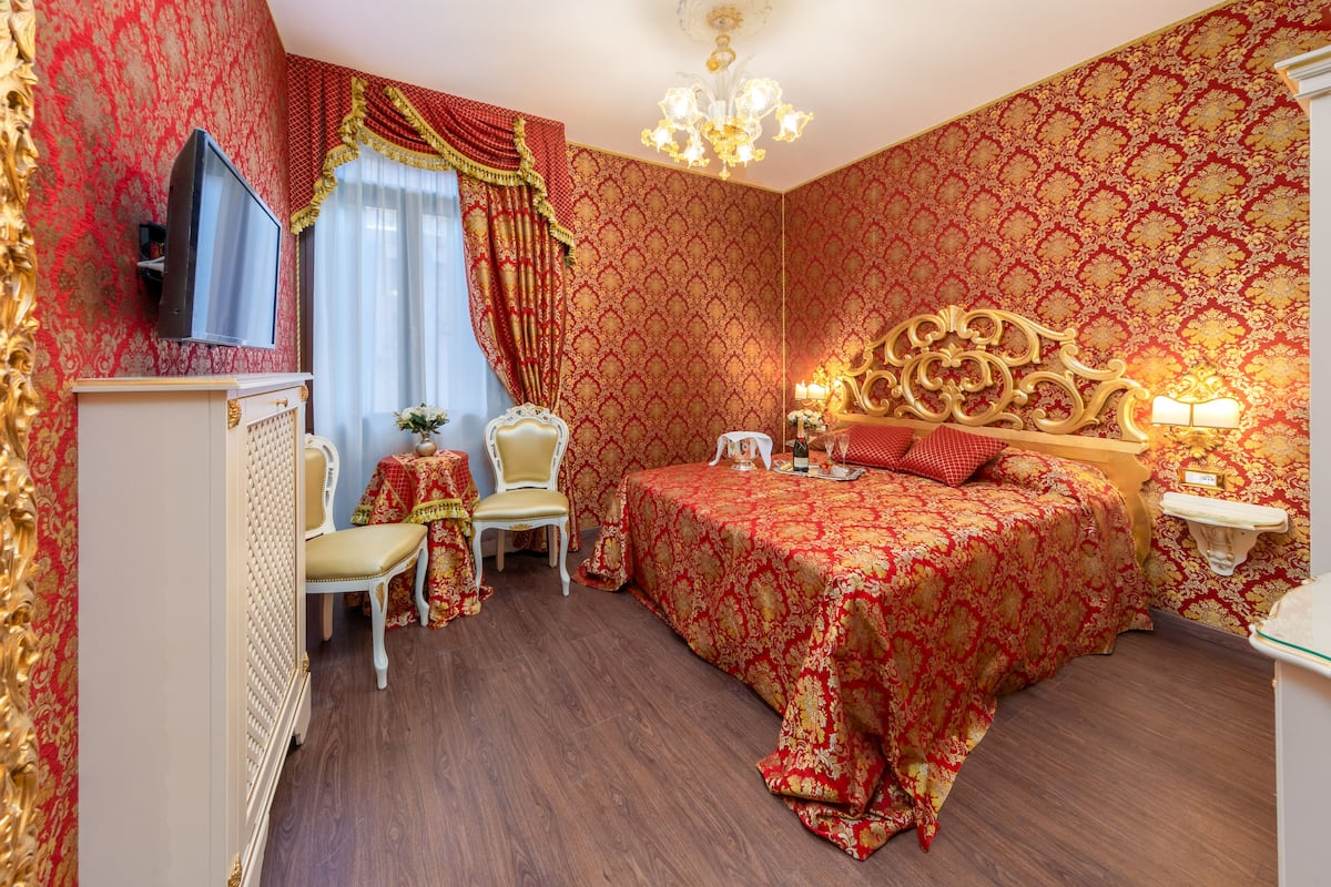 Queen Room | Dineren in de kamer