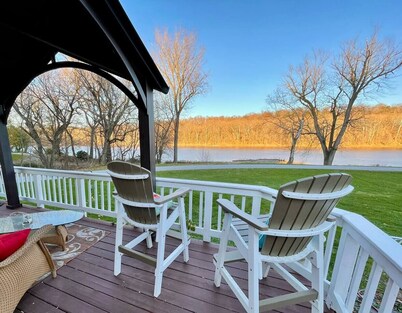 Plum Lazy on the Potomac