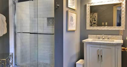 The Bluebird Suite at Harpers Ferry Guest House