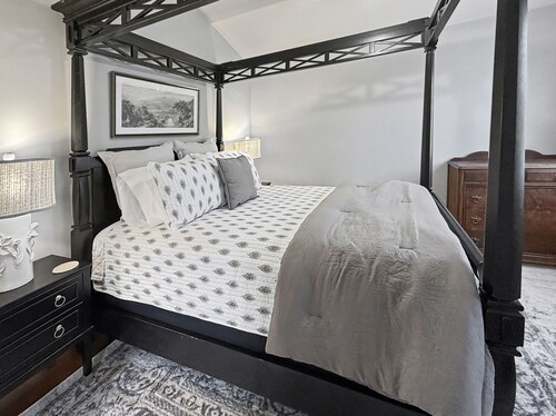 2-Room Chickadee Suite @ Harpers Ferry Guest House