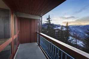 Property grounds - 50m from resort center, 8th floor, balcony, tv, ski locker, 54m², Les Arcs (Les Arcs)