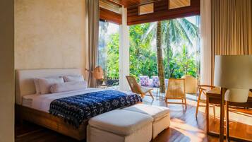 Premium bedding, pillowtop beds, in-room safe, bed sheets