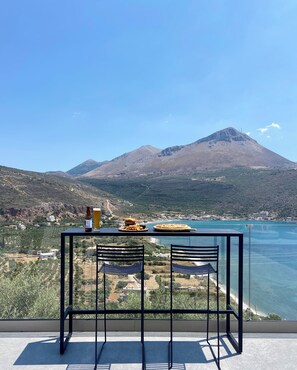 Restaurant - Manifest Boutique Hotel (East Mani)
