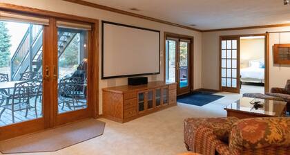 Sprawling 14.75 acre destination with private pool and hot tub