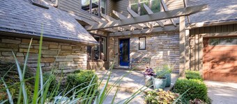 Sprawling 14.75 acre destination with private pool and hot tub