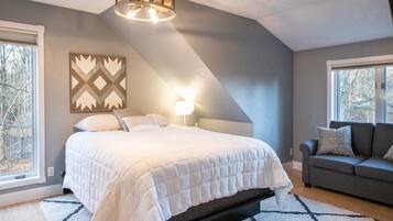 5 bedrooms, iron/ironing board, free WiFi, bed sheets